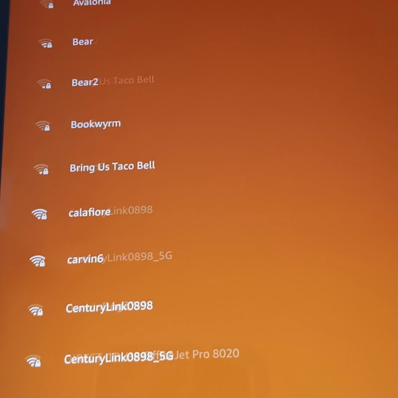 Fire HD Tablet 10.1 inch like new - Picture 7 of 8